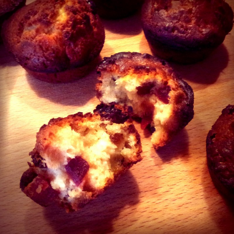 Muffins aux fruits confits et raisins secs