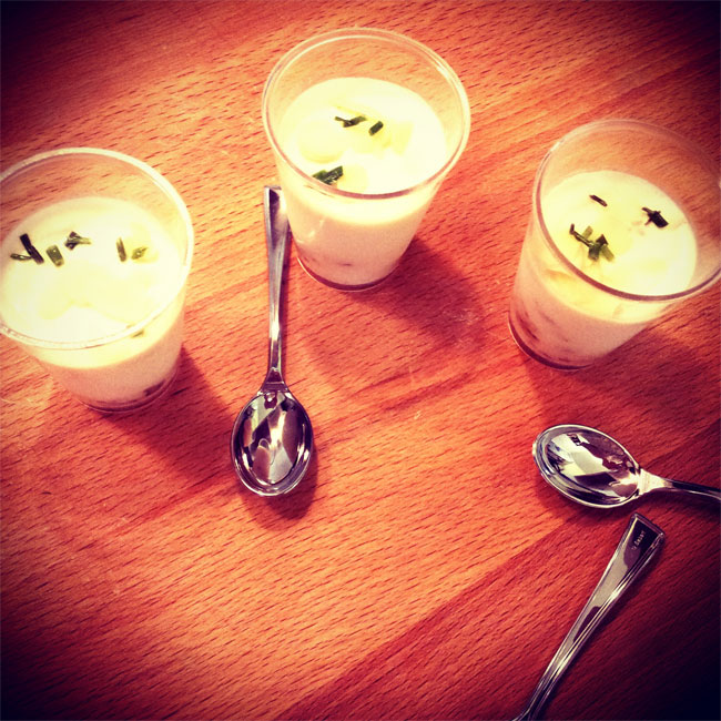 Verrines de panna cotta salée aux asperges